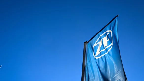 ZF verkauft Fahrerassistenzsysteme an Harman. (Foto-Archiv) - &copy; Felix K&auml;stle/dpa