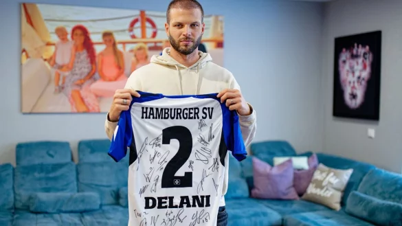 Dennis Diekmeier und seine Frau Dana sprechen über die schwere Krebserkrankung von Tochter Delani. - © Uwe Anspach/dpa