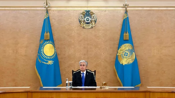 Auch Pr&auml;sident Tokajew reagierte auf den Brand mit vielen Toten. (Archivbild) - &copy; Uncredited/Kazakhstan\\\'s Presidential Press/AP/dpa