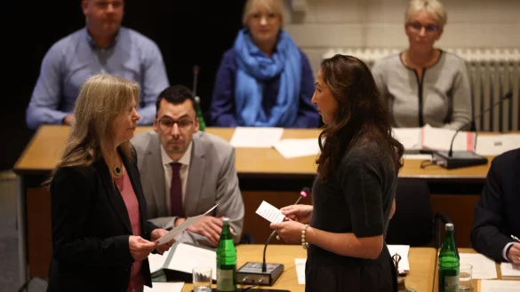 Iris Stalzer wird als B&uuml;rgermeisterin vereidigt - &copy; Christoph Reichwein/dpa