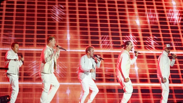 Der Vorverkauf beginnt im Dezember. (Archivbild) - © Uwe Anspach/dpa