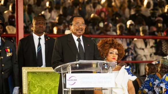 Dass Paul Biya wieder antritt, sorgte diesmal selbst im Regierungslager für Unruhe. (Archivbild) - © --/XinHua/dpa