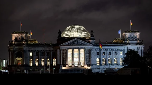 Der Bundestag k&auml;mpfte am Montag mit einem Ausfall des Internets. (Archivbild) - &copy; Fabian Sommer/dpa