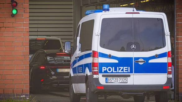 Zuletzt hatte der Mann eine Gef&auml;ngnisstrafe, zu der er 2019 vom Landgericht Braunschweig im Wesentlichen wegen schwerer Vergewaltigung verurteilt worden war, abgesessen. (Archivbild) - &copy; Moritz Frankenberg/dpa