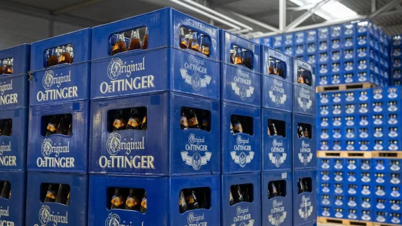 Bei der Brauerei Oettinger haben sich die Tarifparteien nun geeinigt. (Archivbild) - &copy; Stefan Puchner/dpa