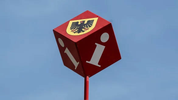 Ein Brandmauer-Beschluss gegen die AfD im Dortmunder Stadtrat hat sich erledigt. (Archivbild) - © Bernd Thissen/dpa