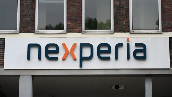 Das chinesische Unternehmen hat seinen europ&auml;ischen Sitz im niederl&auml;ndischen Nimwegen und produziert Halbleiter, die vor allem f&uuml;r die Autoindustrie wichtig sind. (Archivbild) - &copy; David Hammersen/dpa