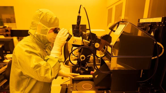 Fachkräften in technischen Berufen sind gefragt. - © Julian Stratenschulte/dpa