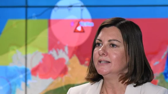 Australiens Katastrophenschutzministerin Kristy McBain warnte vor der zerstörerisch Kraft von Zyklon «Fina». - © Lukas Coch/AAP/dpa