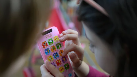 F&uuml;r Kinderspielzeug in der EU gelten in einigen Jahren strengere Vorgaben. (Symbolbild) - &copy; Hendrik Schmidt/dpa