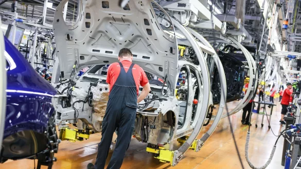 Die deutsche Autobranche steckt tief in der Krise (Archivbild) - &copy; Jan Woitas/dpa
