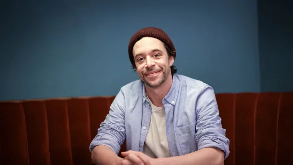 Schaut jetzt anders auf manche Begegnungen mit aufdringlichen Eltern: Tobias Krell. (Archivbild) - &copy; Christian Charisius/dpa