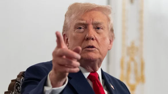 US-Präsident Trump will gegen angebliche Drogenhändler nicht mehr nur auf dem Meer vorgehen. - © Alex Brandon/AP/dpa