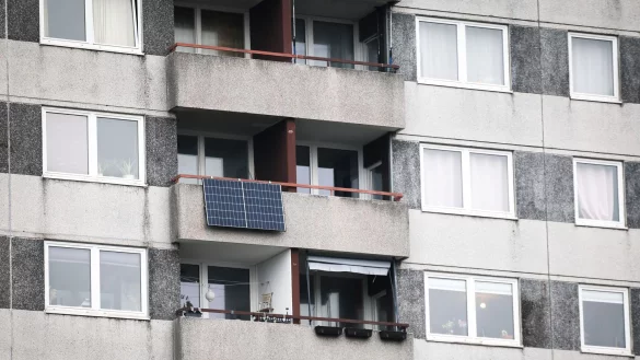 Die Ger&auml;te sind nach Angaben der Branche beliebt, weil K&auml;ufer sie selbst in Betrieb nehmen k&ouml;nnten und die Anschaffungskosten vergleichsweise niedrig seien. (Archivbild) - &copy; Christian Charisius/dpa