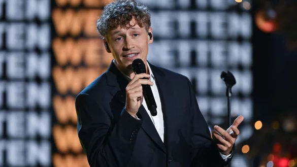 Tim Bendzko singt in &laquo;Immer&raquo; &uuml;ber seine Gef&uuml;hle nach dem Ehe-Aus. (Archivbild) - &copy; Hendrik Schmidt/dpa