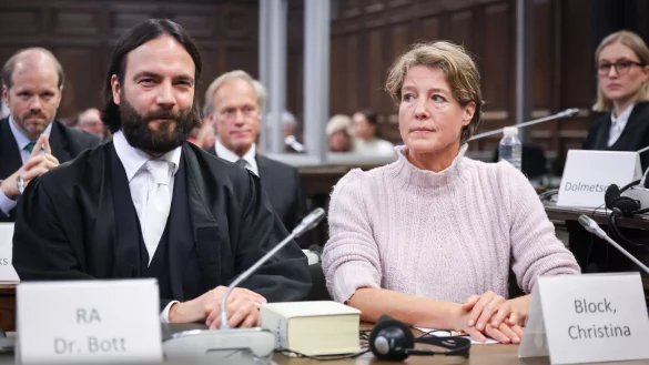 Christina Block ist angeklagt, die Entführung ihrer Kinder in Auftrag gegeben zu haben. - © Christian Charisius/dpa