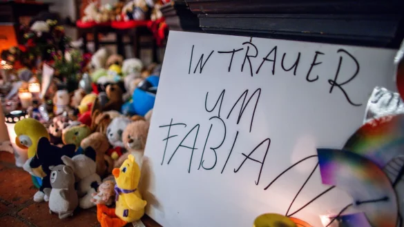 Nach dem gewaltsamen Tod des achtj&auml;hrigen Fabian aus G&uuml;strow wurde ein Tatverd&auml;chtiger festgenommen. (Symbolbild) - &copy; Jens B&uuml;ttner/dpa