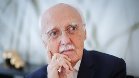 &Uuml;berraschend viele Deutsche blicken mit Optimismus auf das neue Jahr, findet der Hamburger Zukunftsforscher Horst Opaschowski. (Archivbild) - &copy; Christian Charisius/dpa