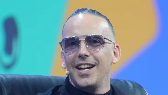 Der K&uuml;nstler kniete bei seinem Heiratsantrag. (Archivbild) - &copy; Marcus Brandt/dpa