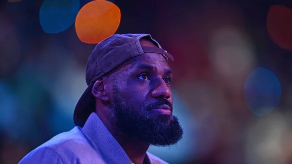 LeBron James hat Rückenschmerzen und verpasst den Saisonstart der NBA. (Archivfoto) - © Jose Carlos Fajardo/Bay Area News Group/AP/dpa