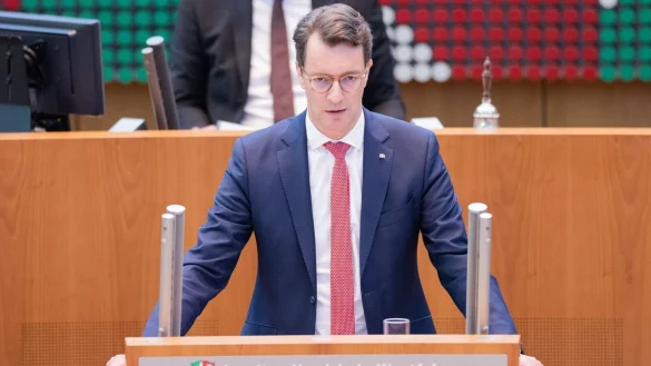 NRW-Regierungschef Hendrik W&uuml;st (CDU) setzt auf Kooperation und Vertrauen. (Archivbild) - &copy; Rolf Vennenbernd/dpa