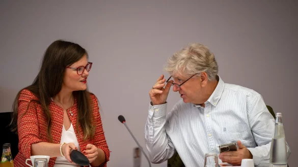 Vier BSW-Landtagsabgeordnete aus Brandenburg treten aus der Partei aus - darunter Jouleen Gruhn und Andr&eacute; von Ossowski. (Archivbild) - &copy; Soeren Stache/dpa