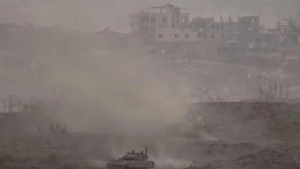 Die genauen Punkte f&uuml;r den m&ouml;glichen Teilabzug Israels in Gaza bleiben umstritten. (Archivbild) - &copy; Leo Correa/AP/dpa