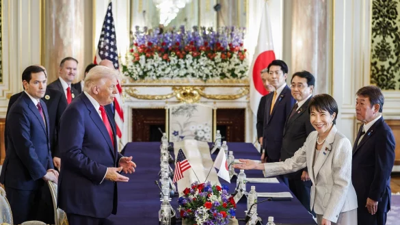 USA und Japan st&auml;rken ihr B&uuml;ndnis. - &copy; Franck Robichon/EPA Pool/dpa