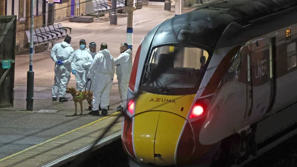 Ein Mitarbeiter der Bahn wurde bei dem Angriff zum Helden. - &copy; Chris Radburn/PA Wire/dpa