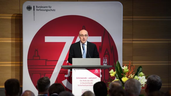 Vor einigen Wochen feierte das Bundesamt für Verfassungsschutz sein 75-jähriges Bestehen. - © Bernd von Jutrczenka/dpa