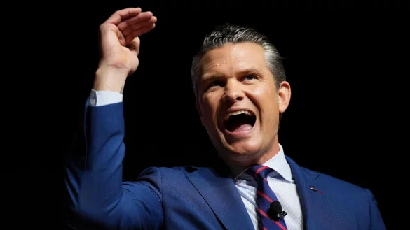 Pentagon-Chef Pete Hegseth vergleicht Drogenkartelle mit der Terrororganisation Al-Kaida. (Archivbild) - © Andrew Harnik/Pool Getty Images North America/AP/dpa