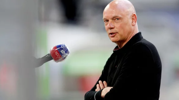 Uwe R&ouml;sler wird Trainer beim VfL Bochum. (Archivbild) - &copy; Roland Weihrauch/dpa