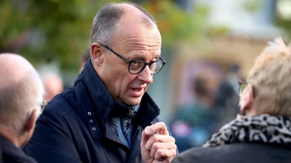 CDU-Chef Merz zieht klare Linie: keine Zusammenarbeit mit der AfD mit ihm als Parteivorsitzendem. (Archivbild) - © Christoph Reichwein/dpa