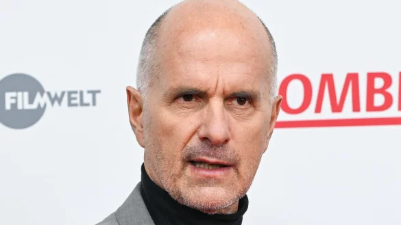 Christoph Maria Herbst zollt Thomas Gottschalks Arbeitsmoral Respekt. - © Jens Kalaene/dpa