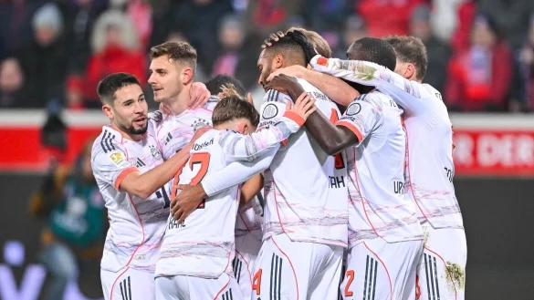 Die Bayern sicherten sich souver&auml;n und vorzeitig die Herbstmeisterschaft. - &copy; Harry Langer/dpa