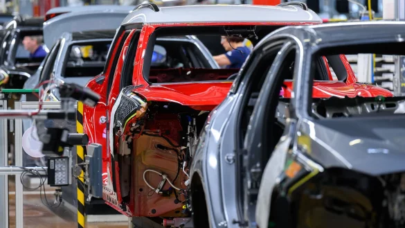 Lange waren Autostandorte in Sachen Gewerbesteuer verwöhnt – das ändert sich nun. (Symbolbild) - © Hendrik Schmidt/dpa