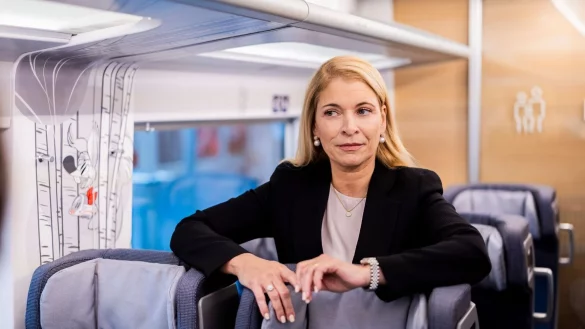 Die neue Bahnchefin Evelyn Palla soll mit einem neuen Vorstandsteam die Probleme bei der Bahn angehen. (Archivbild) - &copy; Christoph Soeder/dpa Pool/dpa
