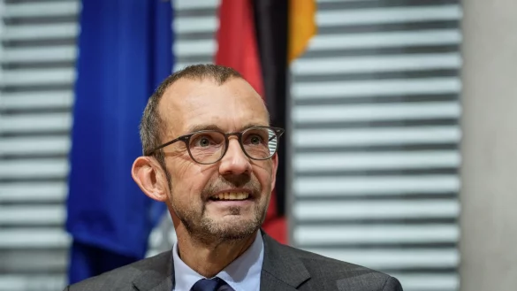 Der CDU-Politiker Thomas R&ouml;wekamp ist Vorsitzender des Verteidigungsausschusses. - &copy; Michael Kappeler/dpa