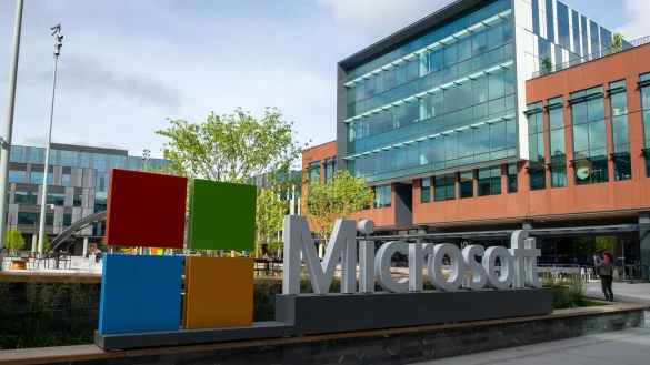 Microsoft profitiert seit Jahren von seinem Cloud-Gesch&auml;ft. (Archivbild) - &copy; Andrej Sokolow/dpa