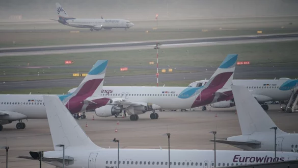 Eine Eurowings-Maschine musste in Bilbao zwischenlanden. (Symbolbild) - © Henning Kaiser/dpa