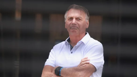 Der brasilianische Ex-Präsident Bolsonaro verbüßt eine 27-jährige Haftstrafe. (Archivbild) - © Luis Nova/AP/dpa