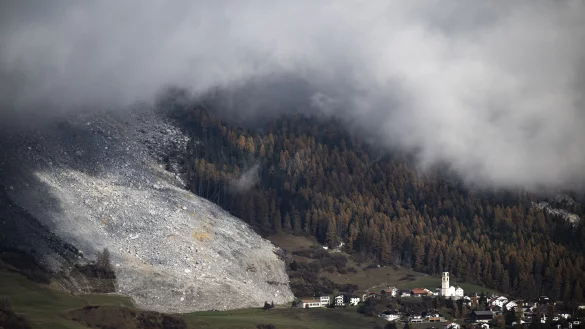 Ein Entw&auml;sserungsstollen bringt Entspannung f&uuml;r Brienz. (Archivbild) - &copy; Gian Ehrenzeller/KEYSTONE/dpa