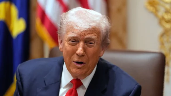 US-Präsident Donald Trump will die Hamas entwaffnet sehen - notfalls mit Gewalt. - © Alex Brandon/AP/dpa