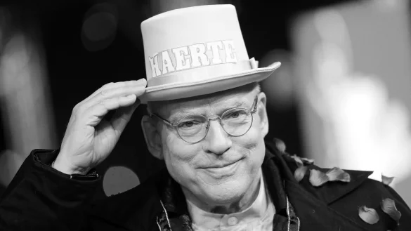 Regisseur Rosa von Praunheim ist tot. (Archivbild) - &copy; Michael Kappeler/dpa