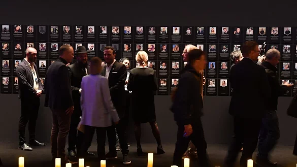 Weimer will die Ausstellung zur Attacke auf das Nova Music Festival besuchen. - &copy; Paul Zinken/dpa