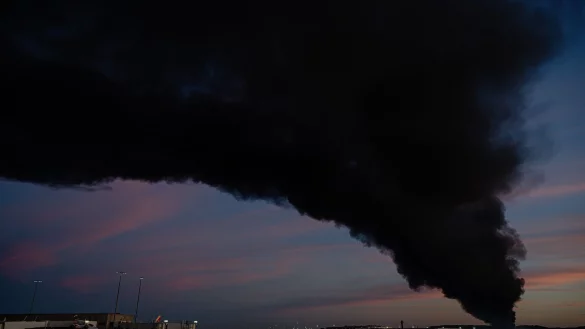 Die US-Luftfahrtbeh&ouml;rde FAA hat auf den Absturz der UPS-Frachtmaschine reagiert. (Archivbild) - &copy; Jon Cherry/AP/dpa