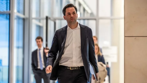 Der JU-Vorsitzende Johannes Winkel gehört zu den Spitzenleuten der Jungen Gruppe. (Archivbild) - © Michael Kappeler/dpa