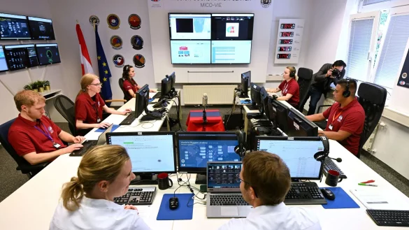 Weltweit simulieren zwei Wochen lang 17 Teams einige Bedingungen einer Mars- und Mondmission. Das Projekt wird in Wien vom Österreichischen Weltraum Forum koordiniert. - © Helmut Fohringer/APA/dpa