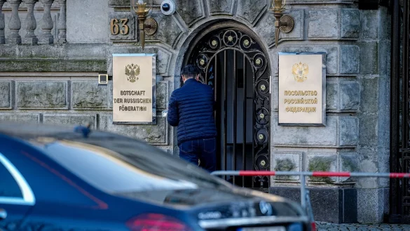 Nach &Uuml;berzeugung der Bundesregierung gehen die Attacken auf das Konto des russischen Milit&auml;rgeheimdienstes GRU. - &copy; Kay Nietfeld/dpa