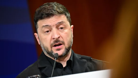 Der ukrainische Pr&auml;sident Wolodymyr Selenskyj hat erstmals die bisherigen 20 Punkte f&uuml;r einen m&ouml;glichen Friedensplan f&uuml;r sein Land dargelegt. (Archivbild) - &copy; Sebastian Christoph Gollnow/dpa